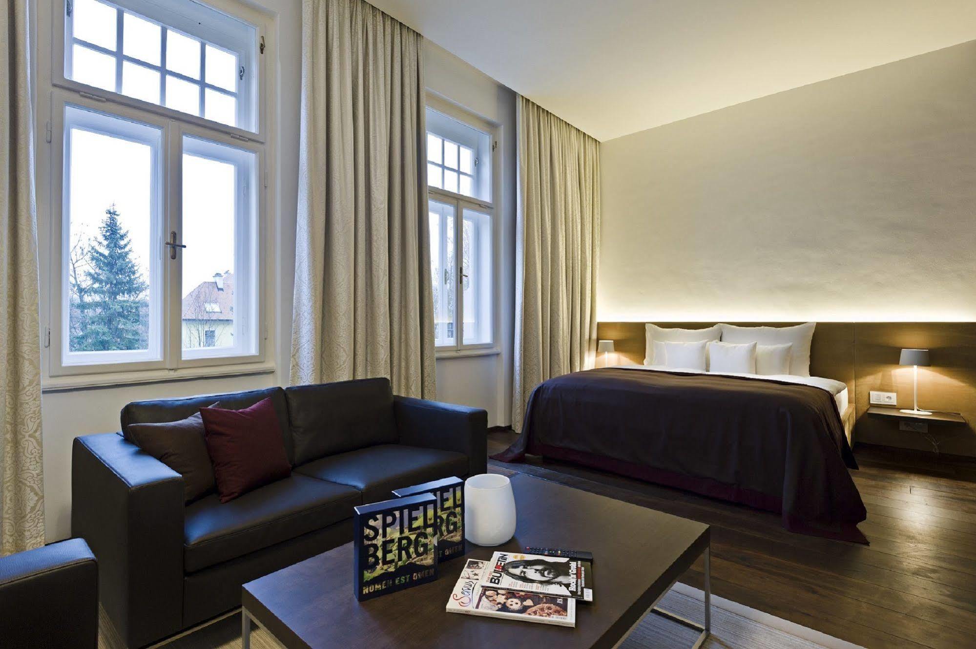 Tauroa Steirerschloessl Hotel Zeltweg Eksteriør billede